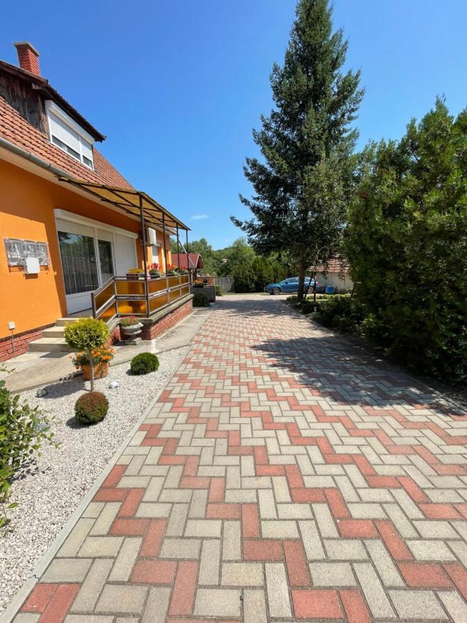 Mira Kucko Appartement Oreglak Buitenkant foto