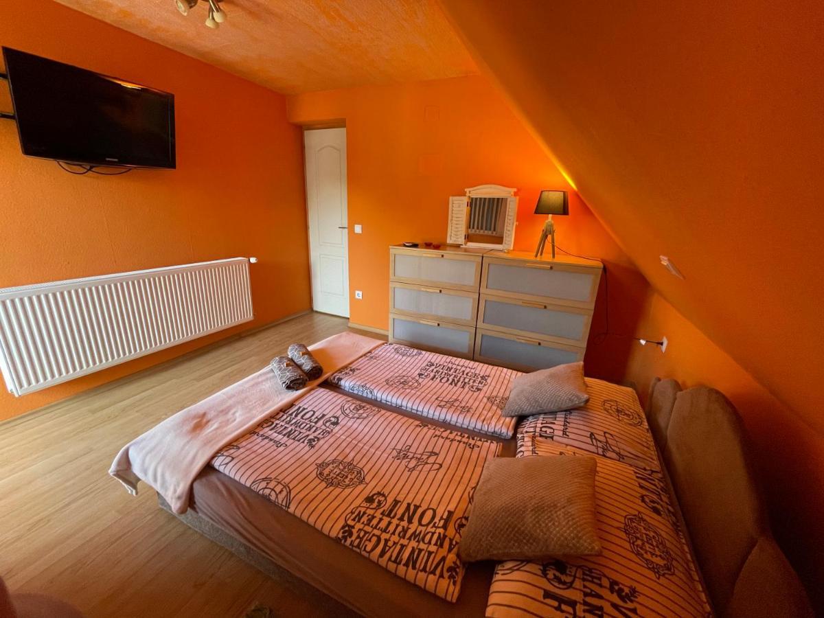 Mira Kucko Appartement Oreglak Buitenkant foto