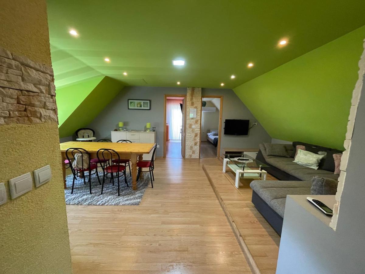 Mira Kucko Appartement Oreglak Buitenkant foto
